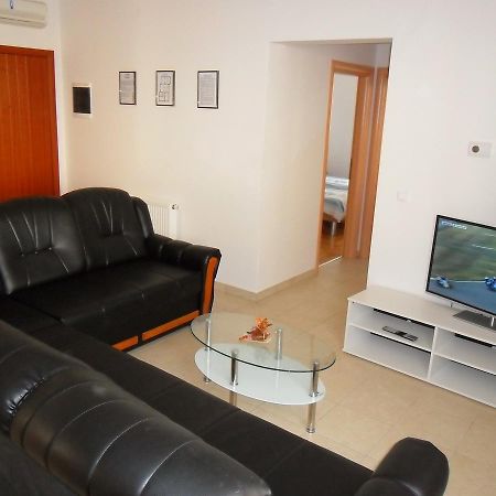 Vile Park Apartment Пула Екстериор снимка