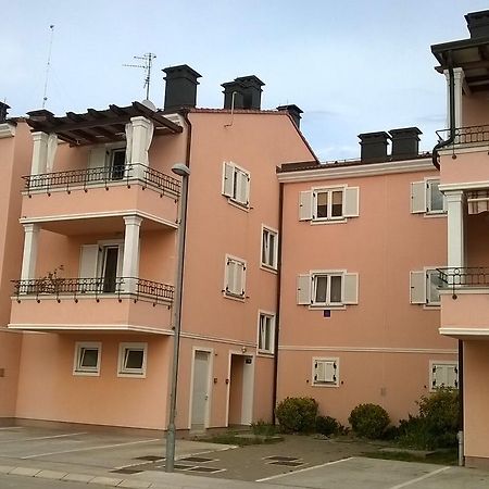 Vile Park Apartment Пула Екстериор снимка